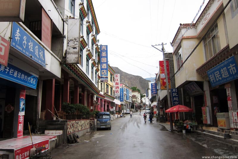 changebike adventure bike tours 雲南 奔子欗 月亮灣 西尼 香格里拉 自行車之旅