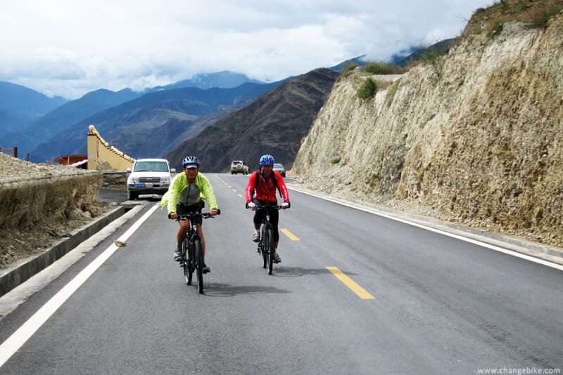 changebike adventure bike tours 雲南 奔子欗 月亮灣 西尼 香格里拉 自行車之旅