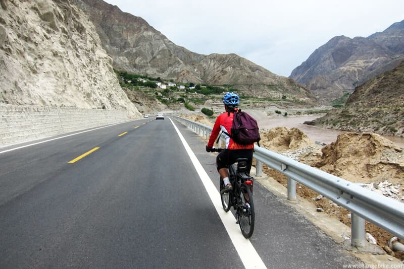 changebike adventure bike tours 雲南 奔子欗 月亮灣 西尼 香格里拉 自行車之旅
