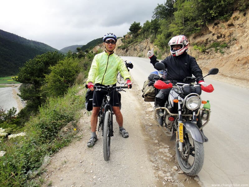 changebike adventure bike tours 雲南 奔子欗 月亮灣 西尼 香格里拉 自行車之旅