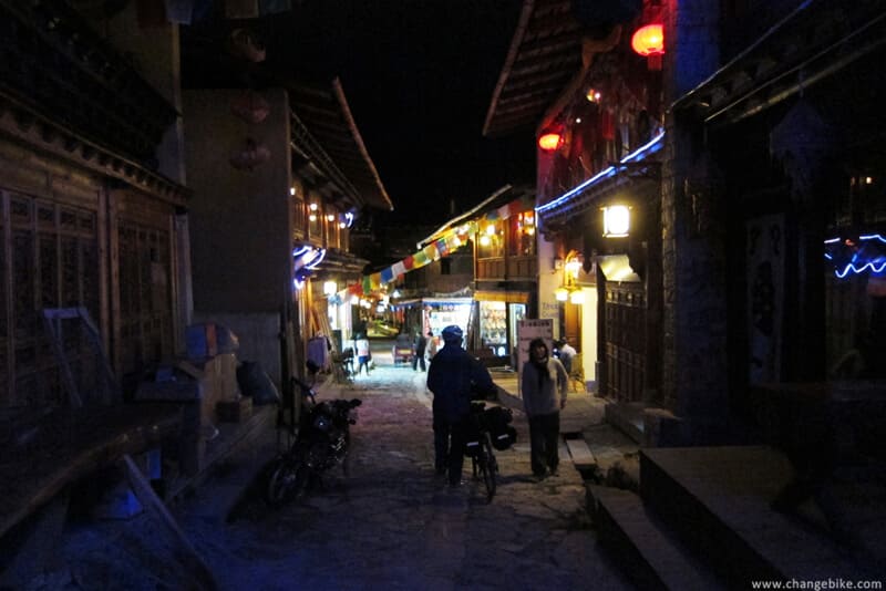 changebike adventure bike tours 雲南 奔子欗 月亮灣 西尼 香格里拉 自行車之旅