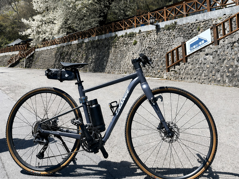 100G eBike キットを追加装着した Change グラベル折りたたみ自転車